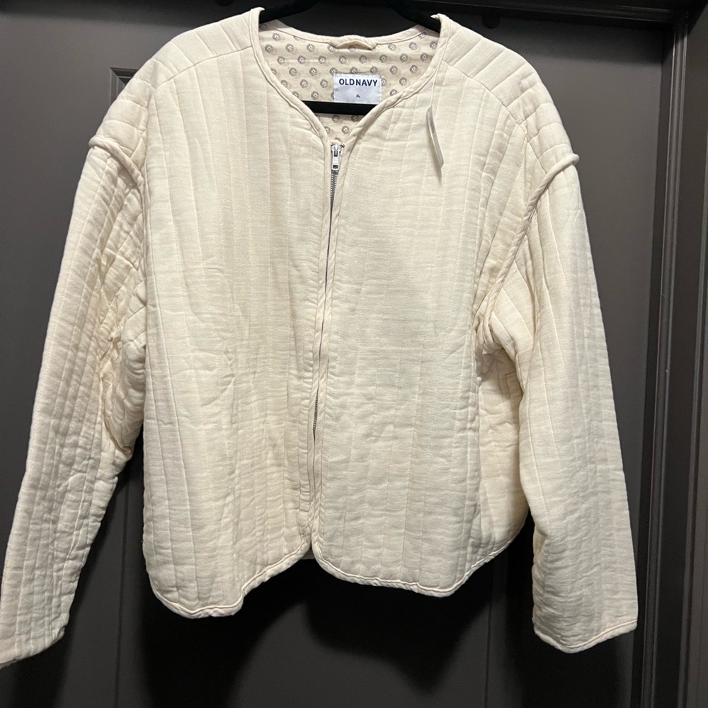 NWT - Old navy women’s bomber jacket - XL